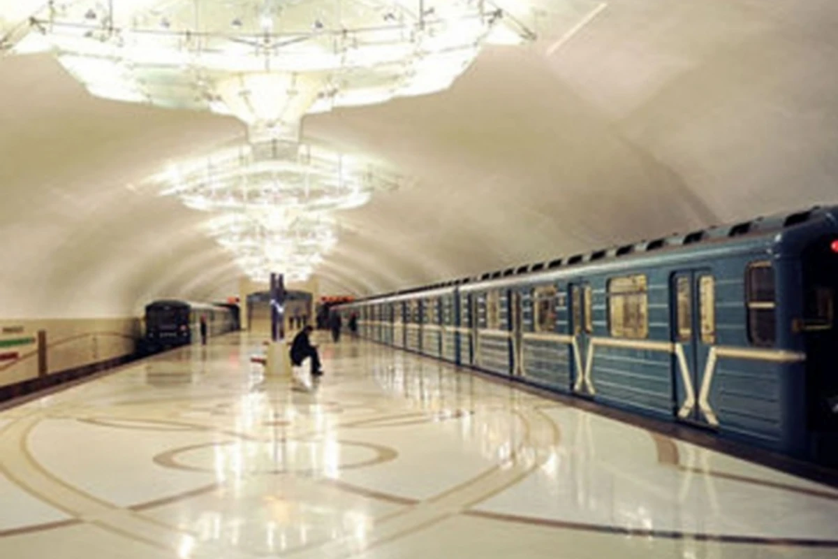 Bakı metrosu yeni qrafiklə işləyəcək Bakı metrosu yeni qrafiklə işləyəcək