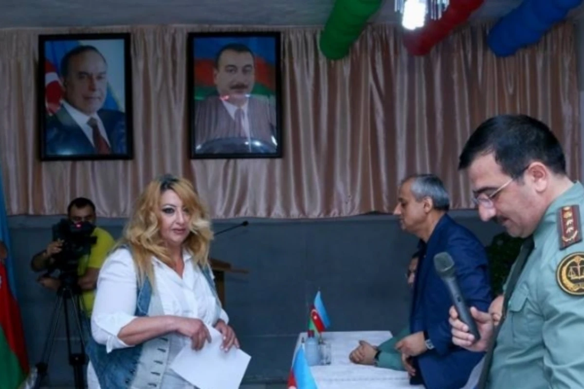 Hacı Məmmədovun həyat yoldaşı azadlığa buraxıldı - FOTO Hacı Məmmədovun həyat yoldaşı azadlığa buraxıldı - FOTO