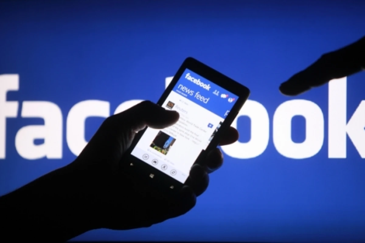 В Facebook Messenger обнаружили скрытую футбольную игру (видео)