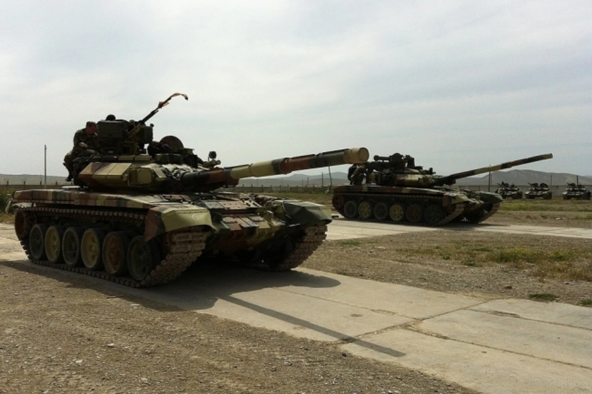 25 тысяч азербайджанских военнослужащих на прифронтовой зоне