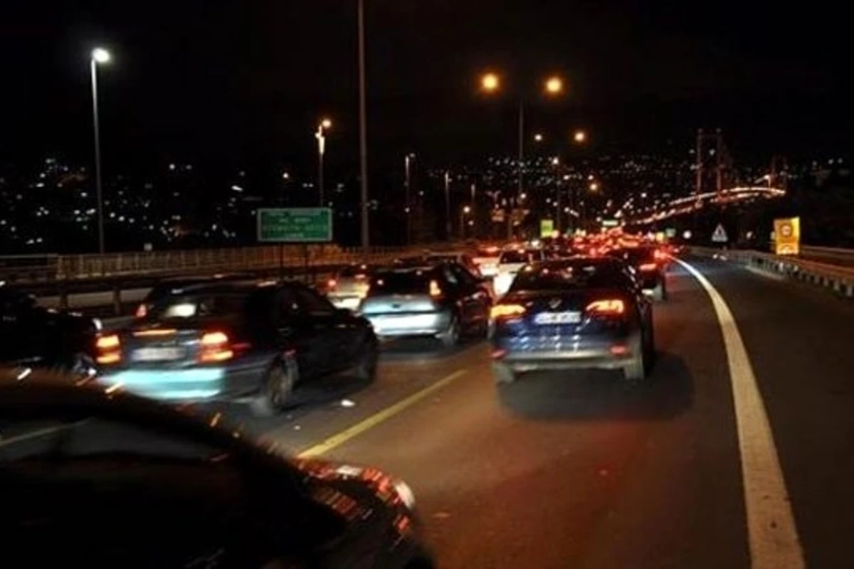 Türkiyədə qiyamçı general öldürüldü Türkiyədə qiyamçı general öldürüldü