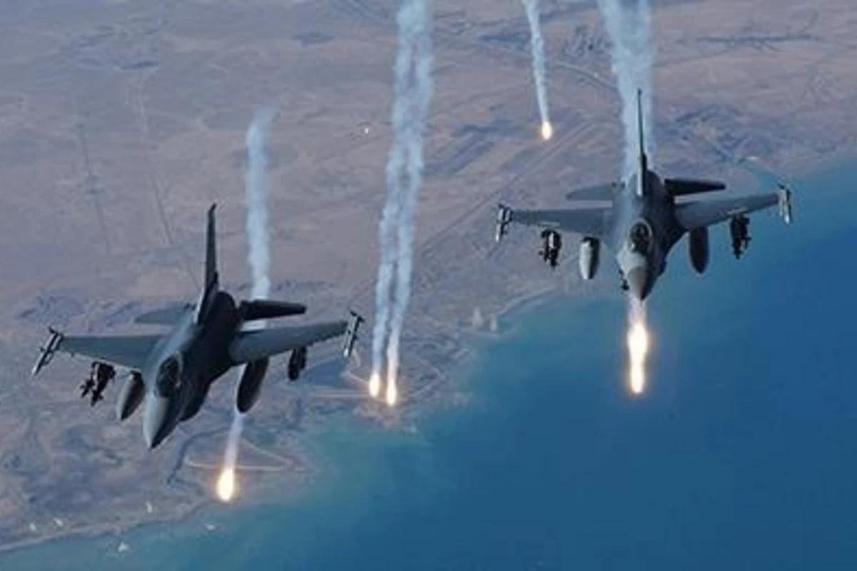 Ankarada prezident iqamətgahı ətrafı bombalandı: ölənlər var (VİDEO) Ankarada prezident iqamətgahı ətrafı bombalandı: ölənlər var (VİDEO)