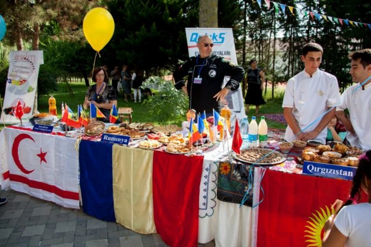 Şəkidə şirniyyat festivalı başlayır (FOTO) Şəkidə şirniyyat festivalı başlayır (FOTO)