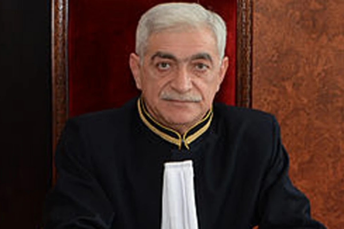 Prezident fəxri ad verdi Prezident fəxri ad verdi