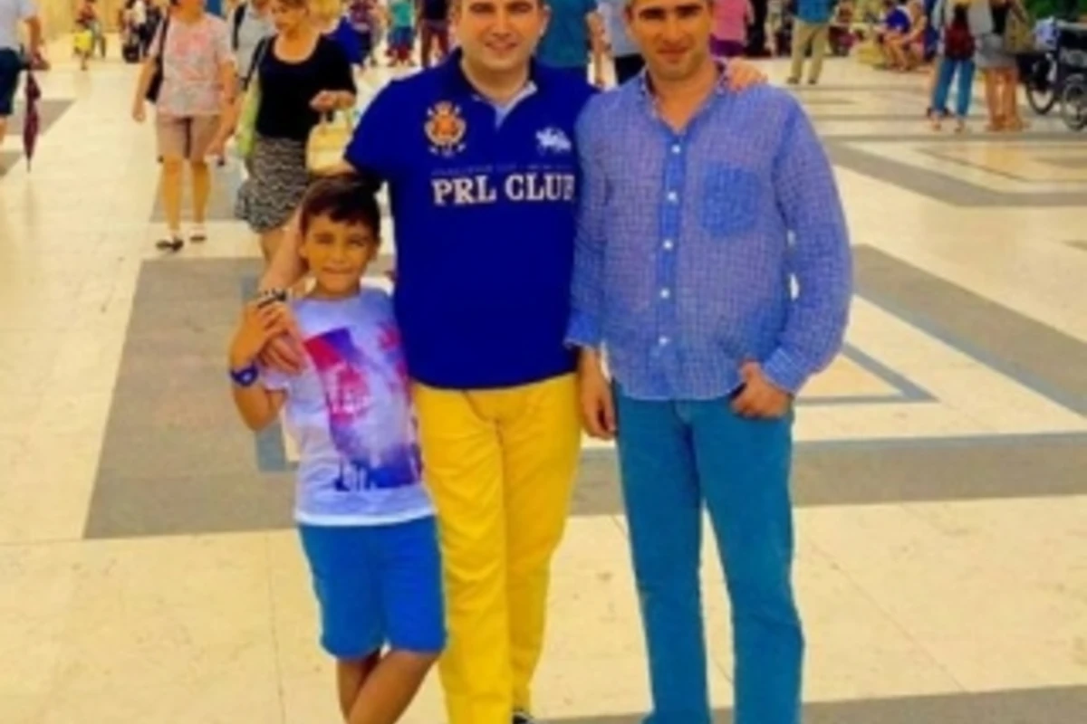 Hacı Nuran Eyfel qülləsində (FOTO)
