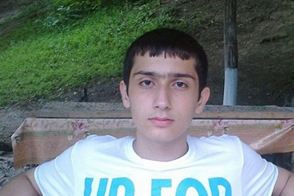 Bakıda bir məktəbin 14 məzunu 700 bal toplayıb Bakıda bir məktəbin 14 məzunu 700 bal toplayıb