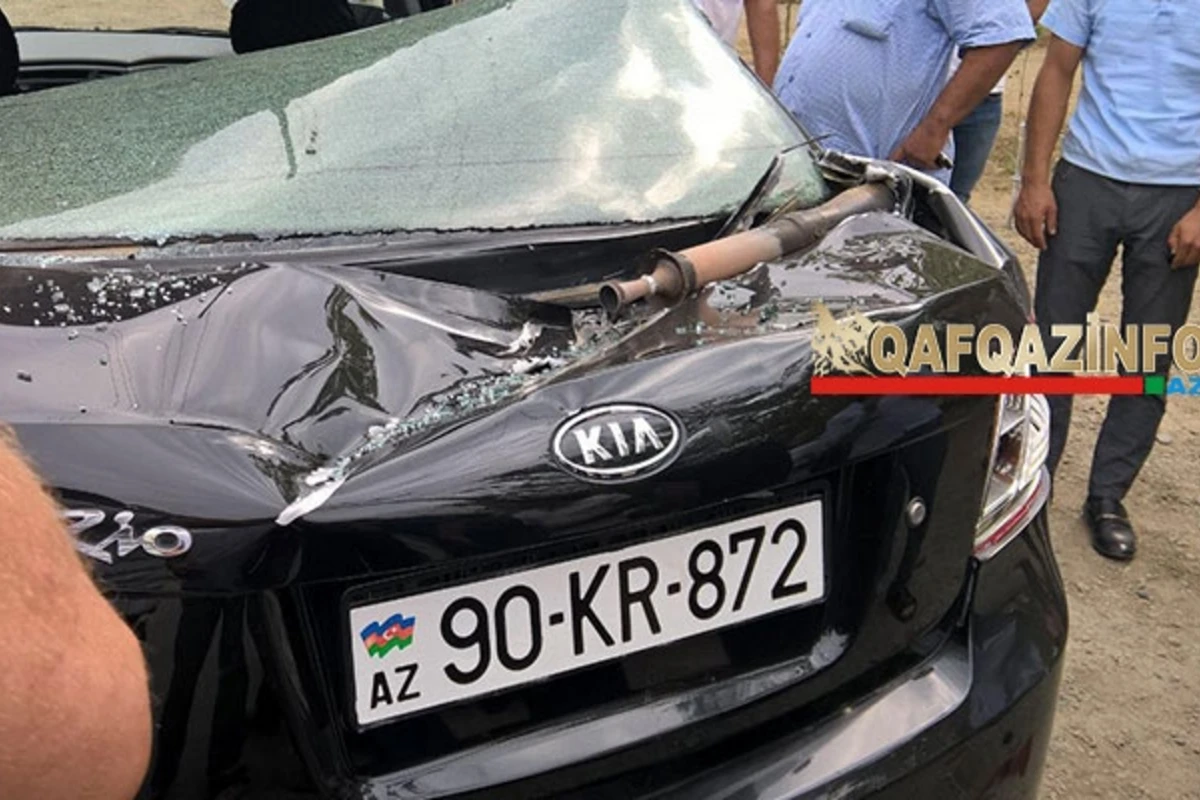 Один из разорвавшихся на заводе снарядов упал на автомобиль