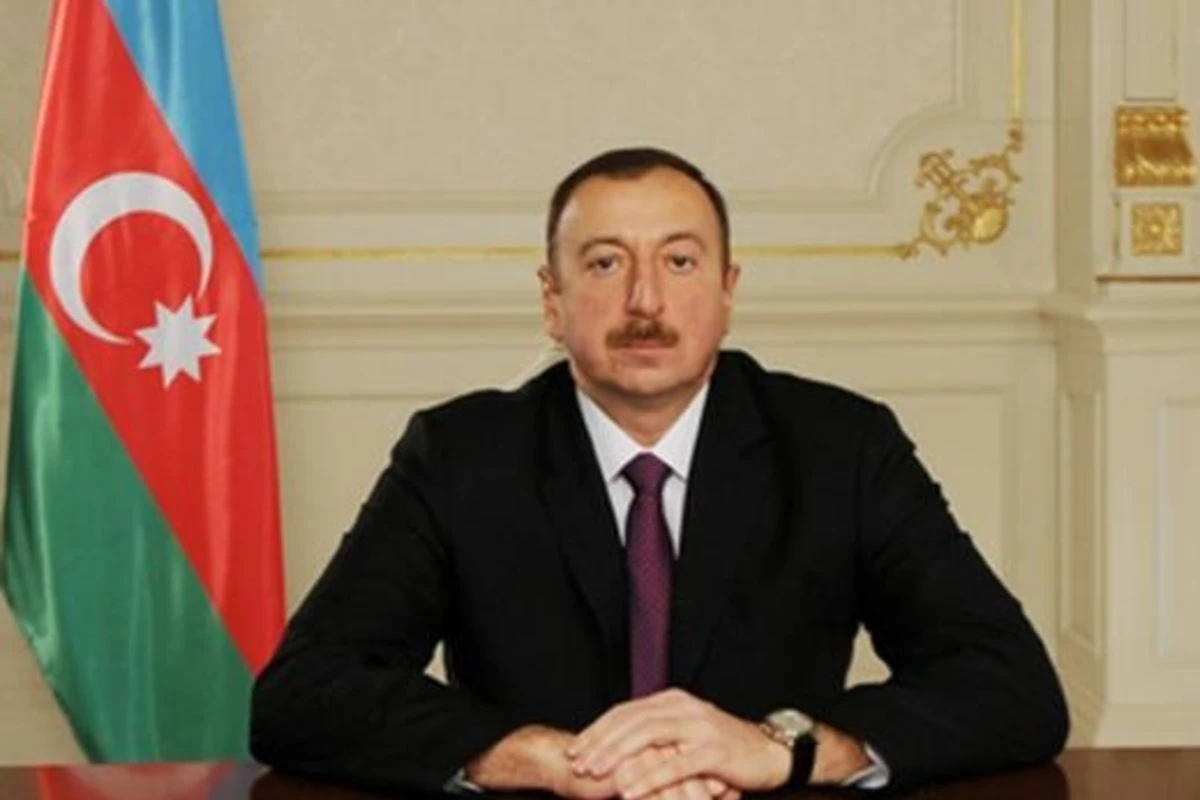 Ильхам Алиев наградил деятелей кино (список)