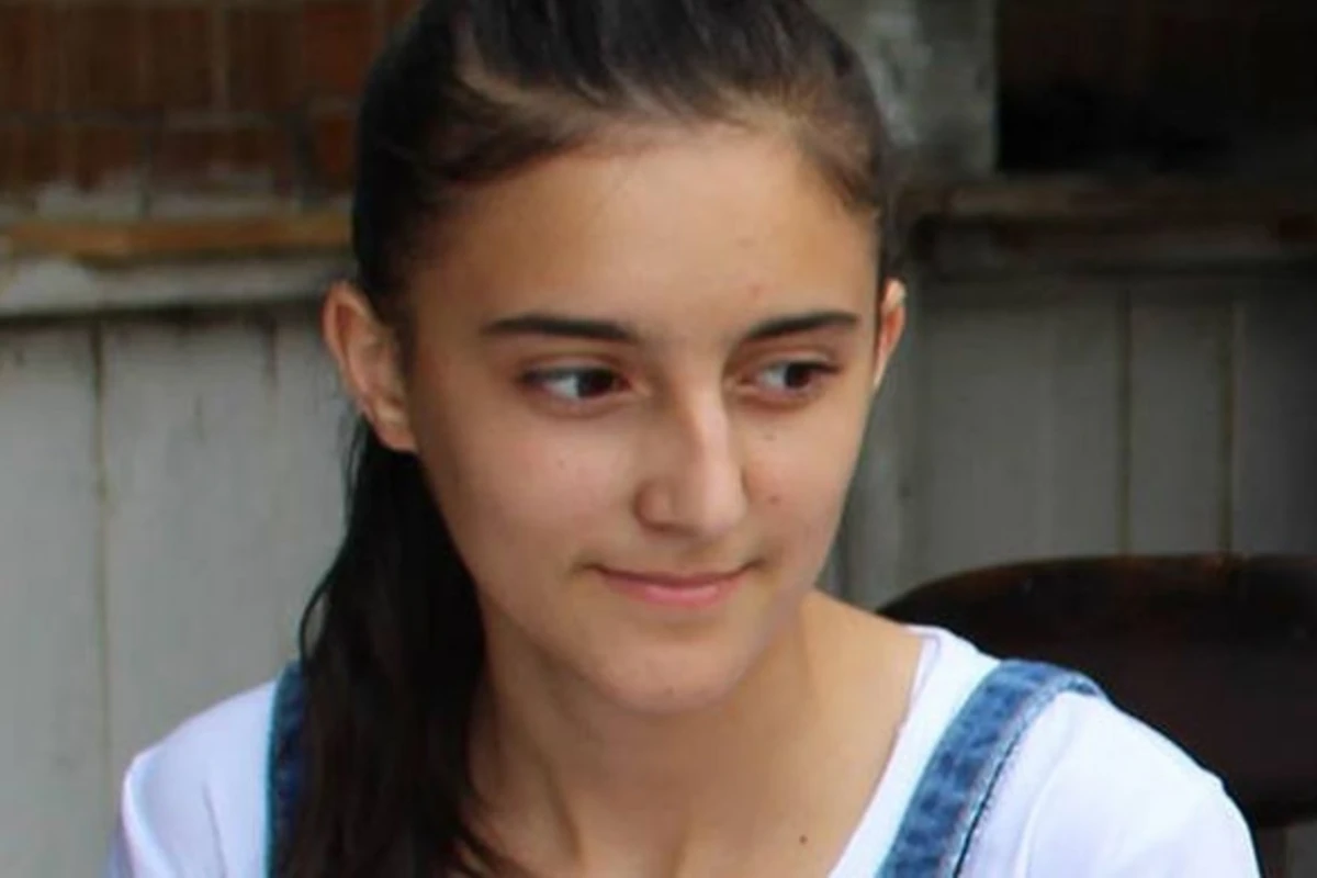692 bal toplayan qızı müəllimləri pulsuz hazırlayıb
