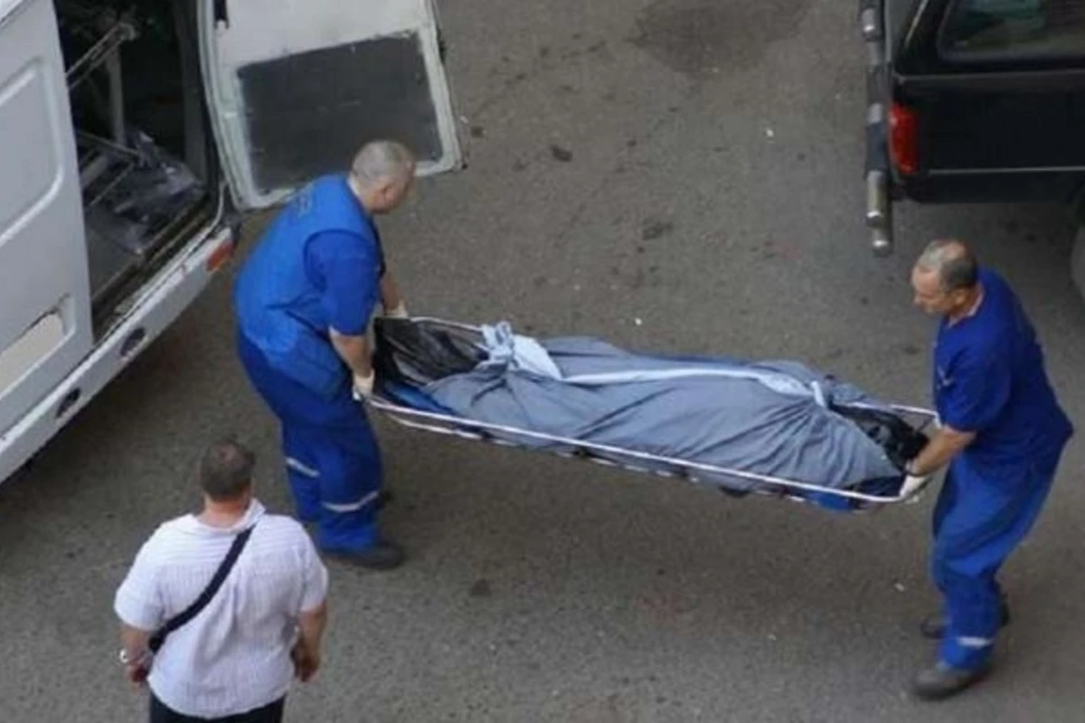 Məşhur ticarət mərkəzində meyit aşkarlanıb Məşhur ticarət mərkəzində meyit aşkarlanıb