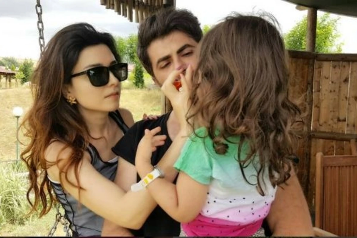 Günay Baxşəliyeva: “Danışığınızı və yerinizi bilin” (FOTO) Günay Baxşəliyeva: “Danışığınızı və yerinizi bilin” (FOTO)