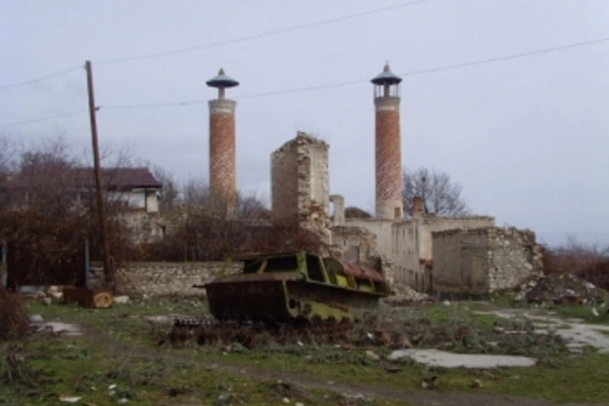 Районы вокруг Карабаха передаются под контроль Азербайджана