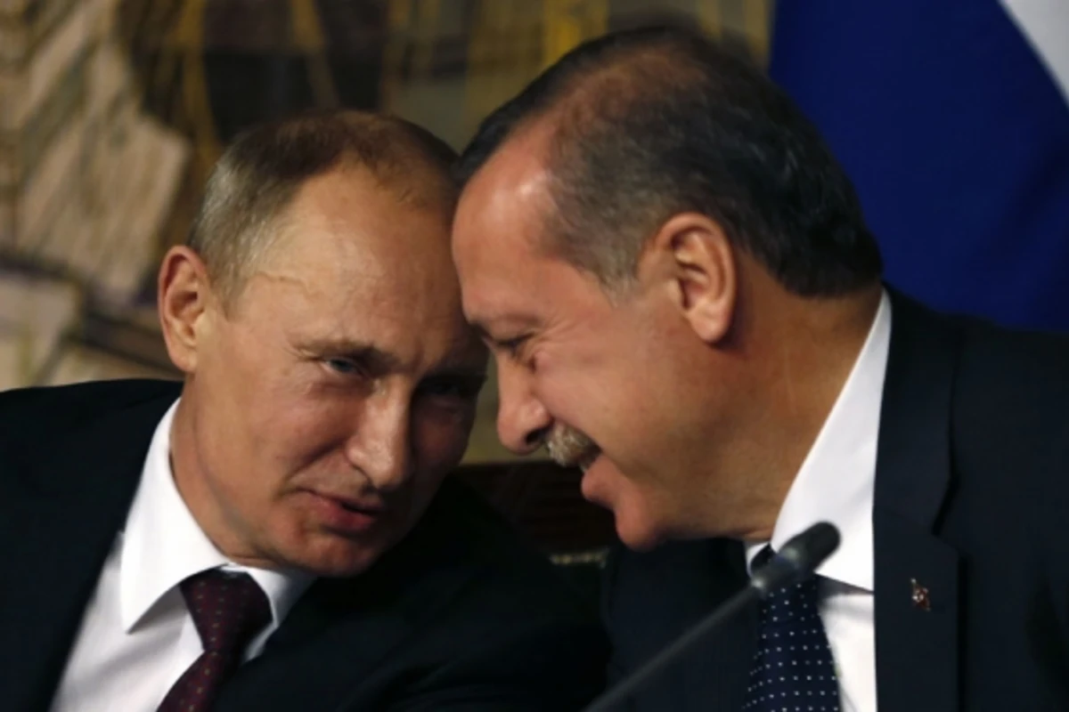 Путин и Эрдоган обедали из тарелок с их фотографиями (фото)