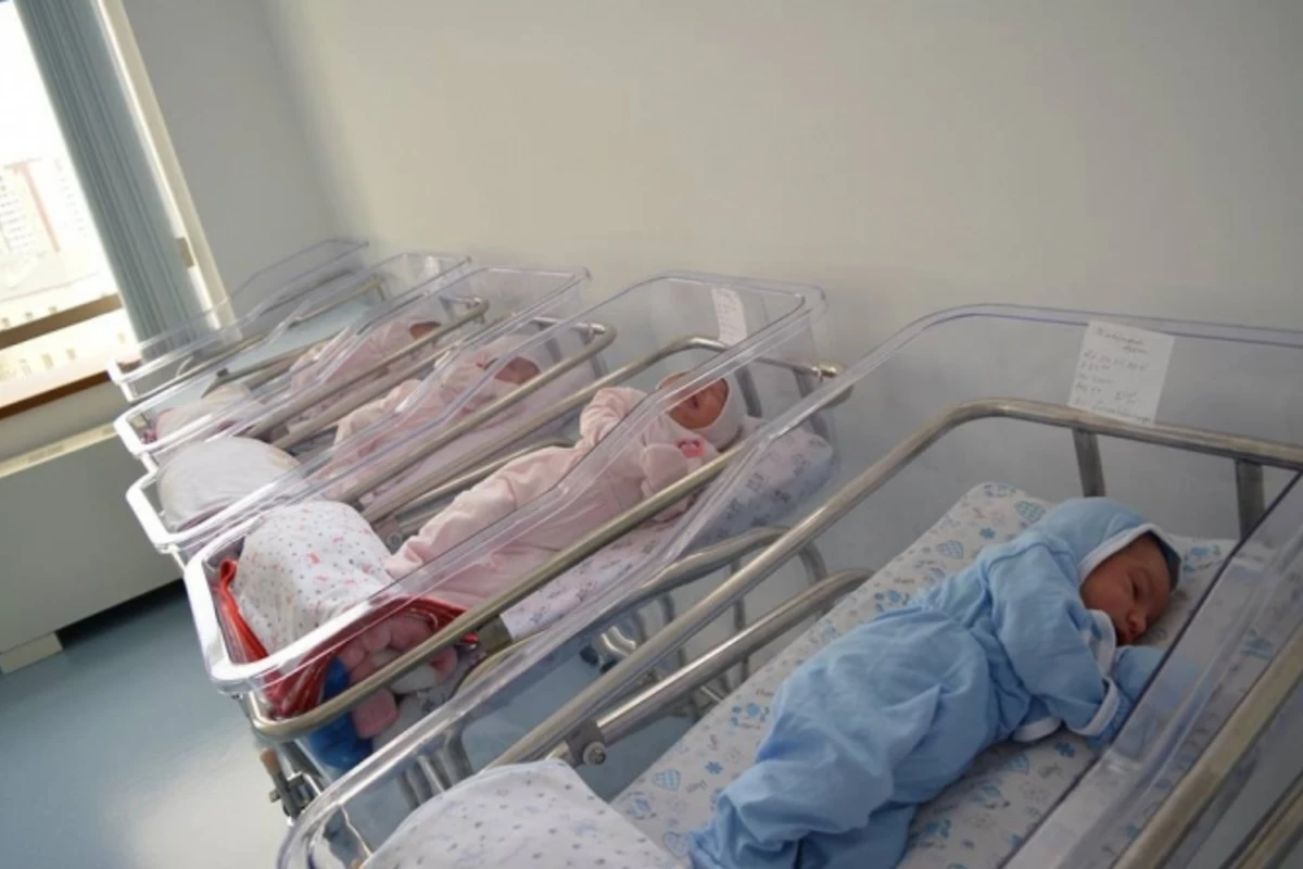 В Азербайджане обнародовано количество отказных детей