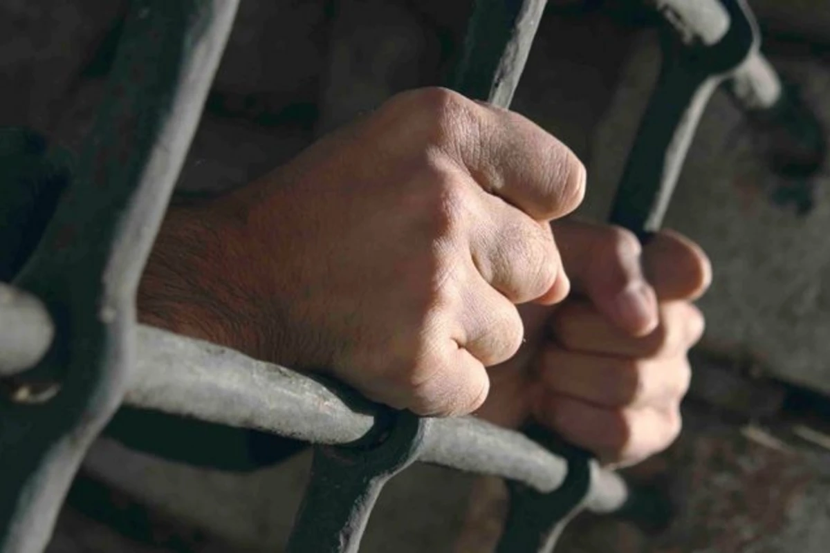 В Баку мужчину приговорили к 8 годам из-за 70 манатов