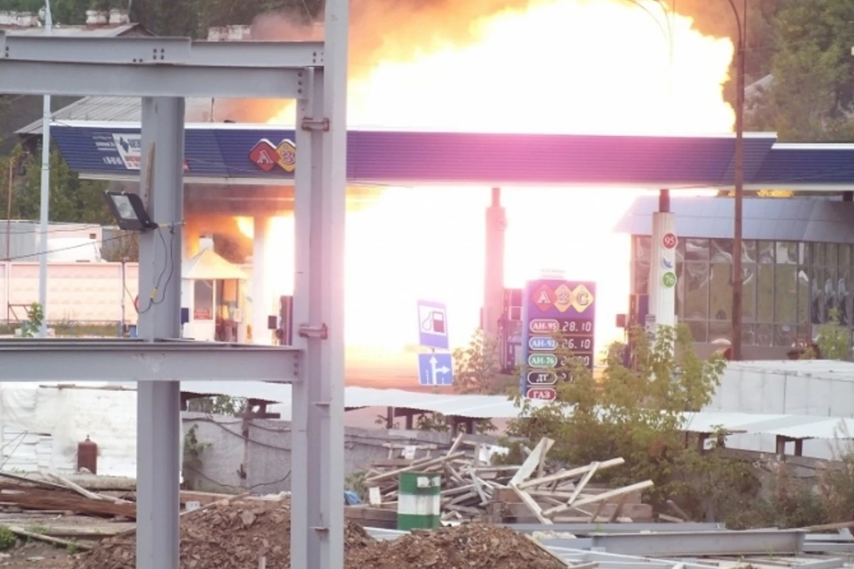 Пожар на заправке в Азербайджане