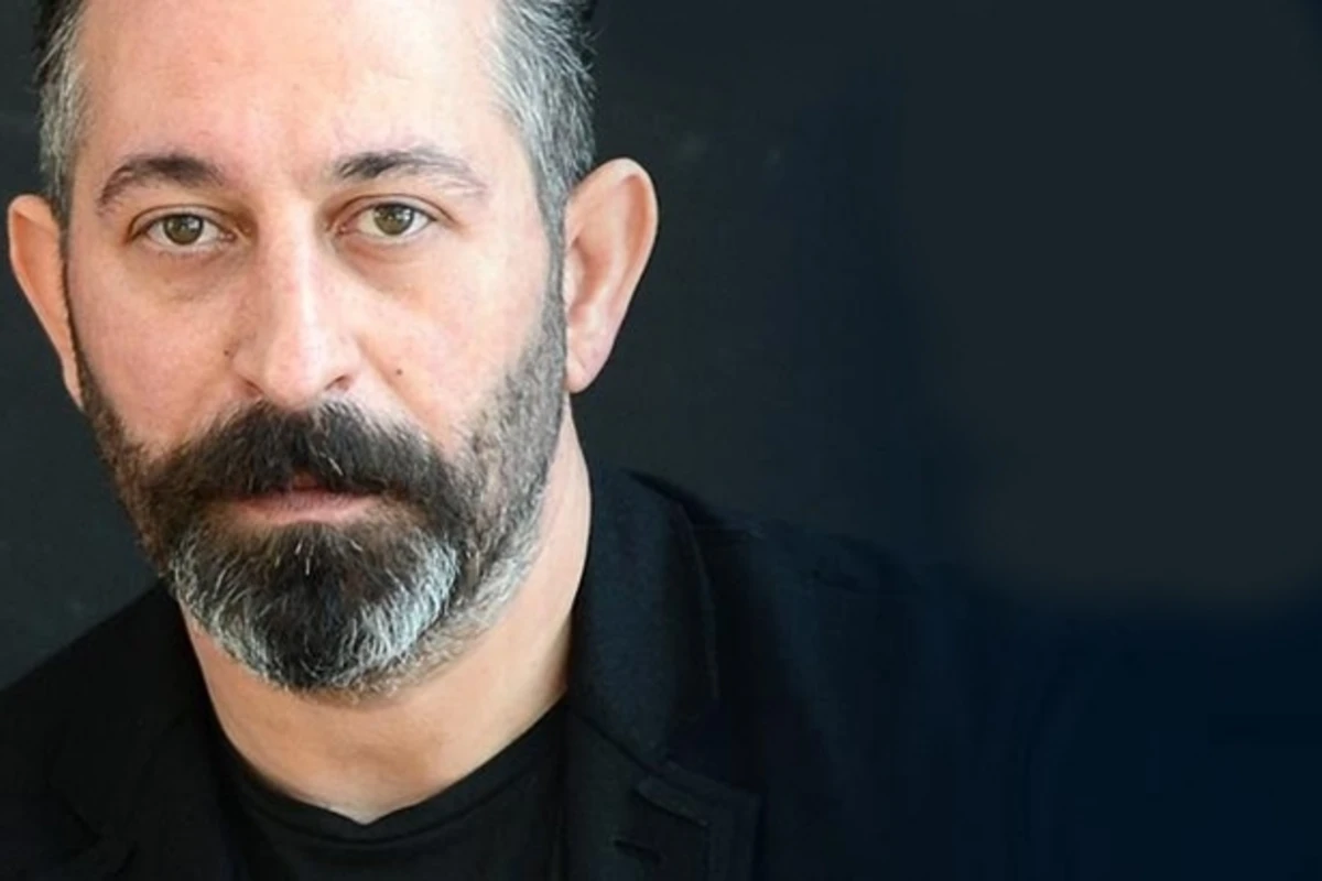 Cem Yılmazın zarafatı brendə çevrilir (VİDEO) Cem Yılmazın zarafatı brendə çevrilir (VİDEO)