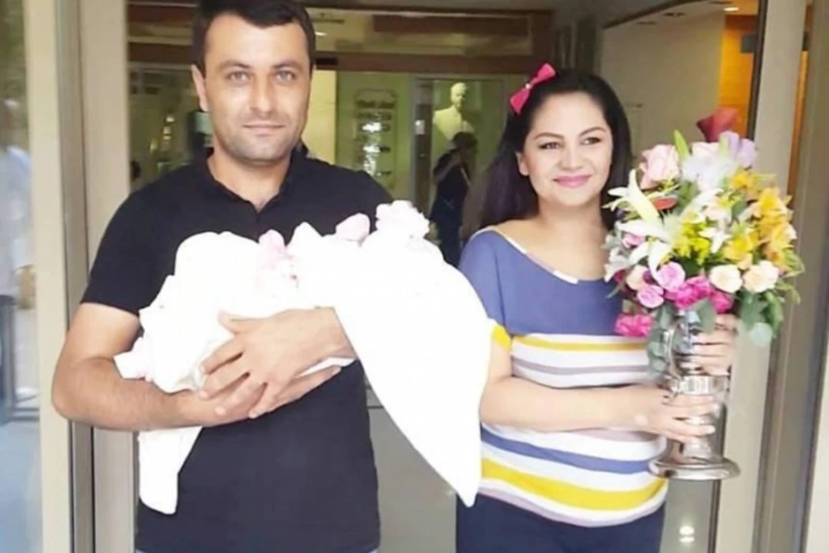 Sevda Sanaliyevanın qızı ilə ilk fotosu Sevda Sanaliyevanın qızı ilə ilk fotosu