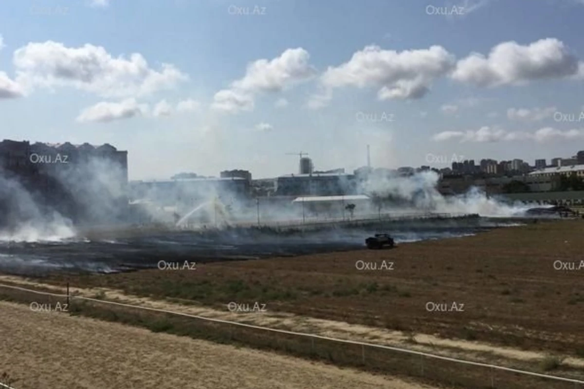 Bakıda cıdır meydanı yanır - FOTO