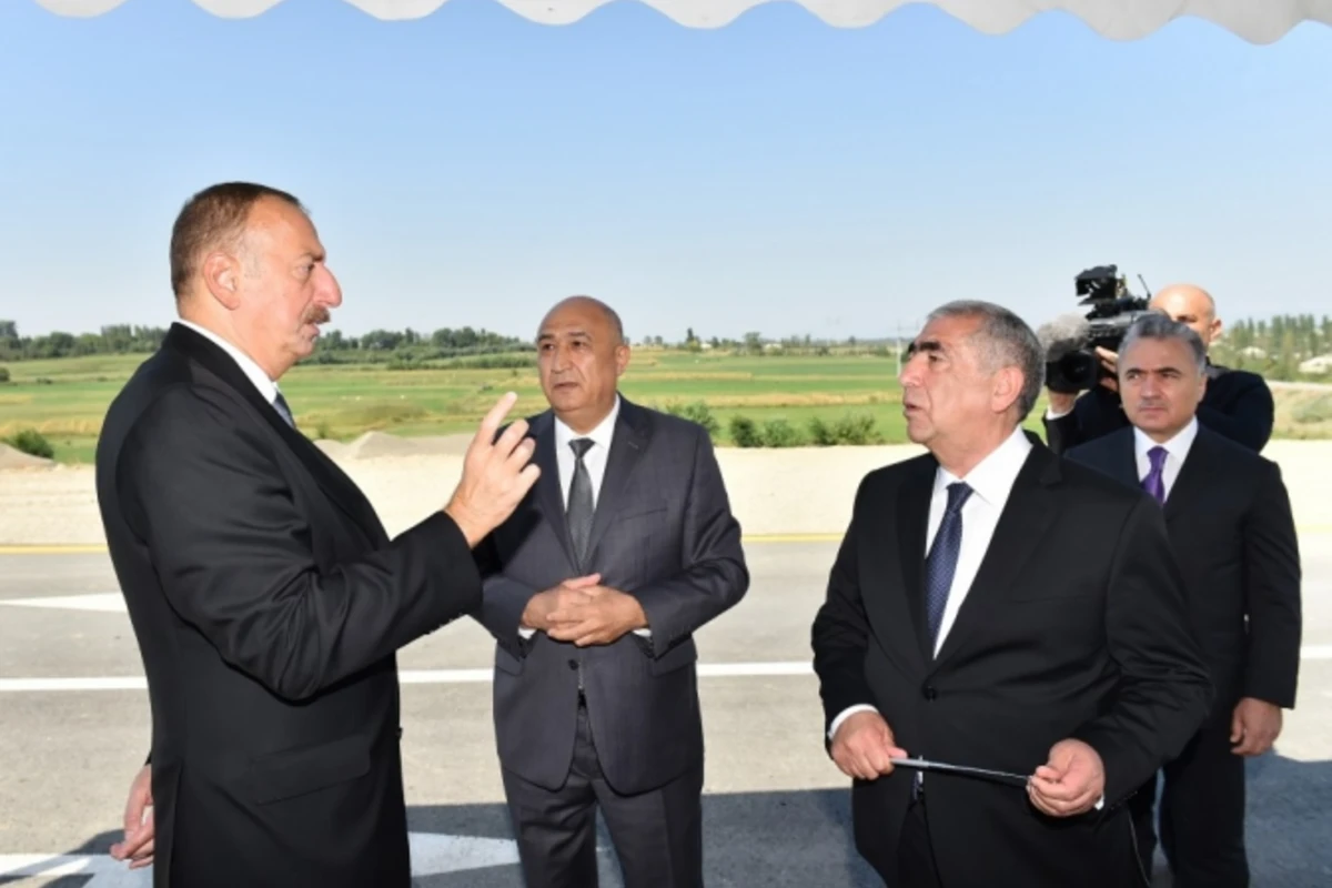 İlham Əliyev: Çox böyük səhv edirlər İlham Əliyev: Çox böyük səhv edirlər