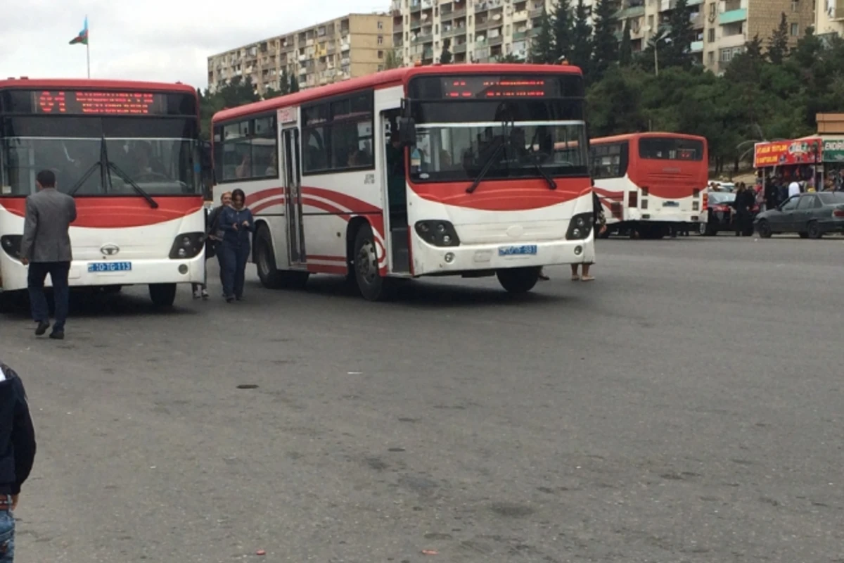 В Баку отменен автобусный маршрут