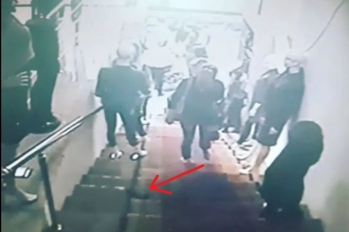 Интересный случай в бакинском магазине попал на камеру (видео)