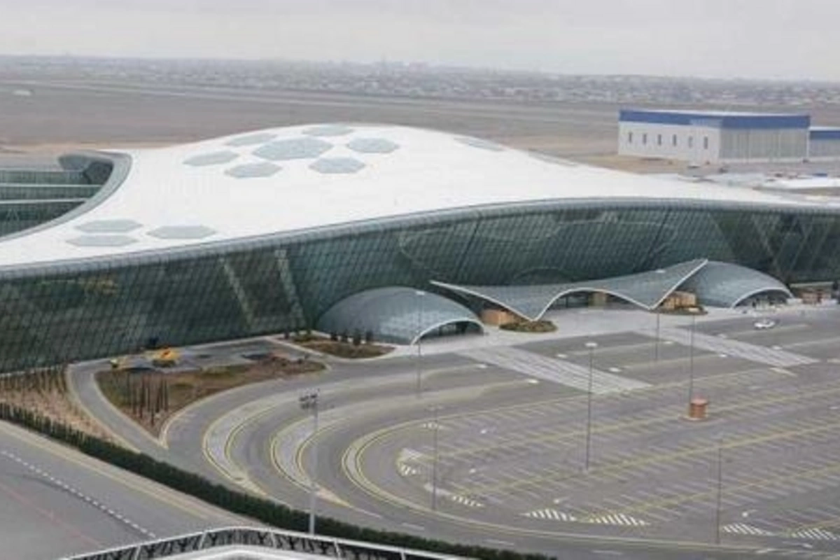 Qatarla aeroporta getmək mümkün olacaq - VİDEO