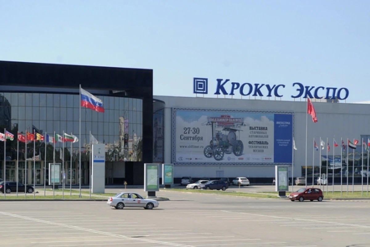 Полиция ищет бомбы на объектах Араза Агаларова