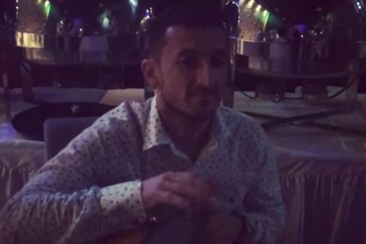 Futbolçumuz nağarada ifa etdi: Toylara yarım saatı 500 manata gedir (VİDEO) Futbolçumuz nağarada ifa etdi: Toylara yarım saatı 500 manata gedir (VİDEO)