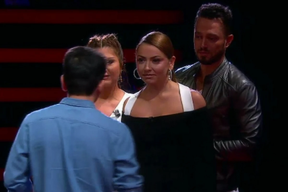 Hadise və Sibel Candan azərbaycanlı yarışmacıya inanılmaz təkliflər (VİDEO) Hadise və Sibel Candan azərbaycanlı yarışmacıya inanılmaz təkliflər (VİDEO)