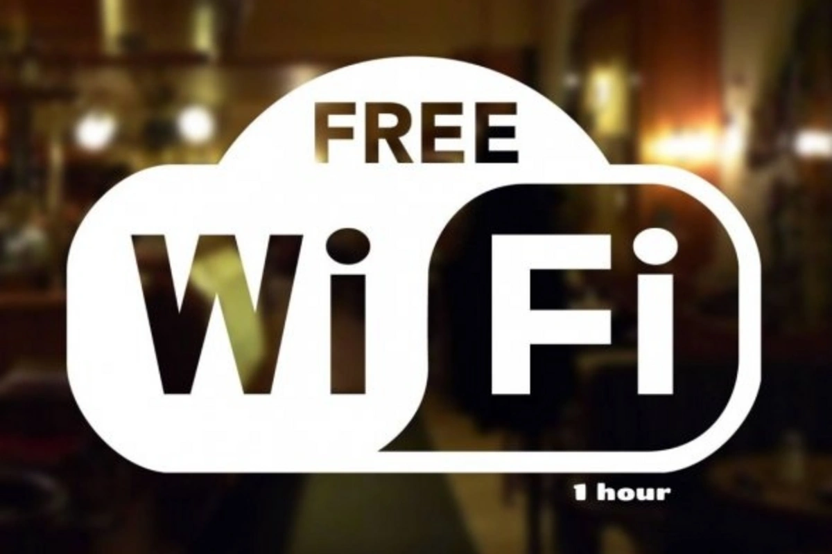В общественных местах Баку запускается бесплатный Wi-Fi