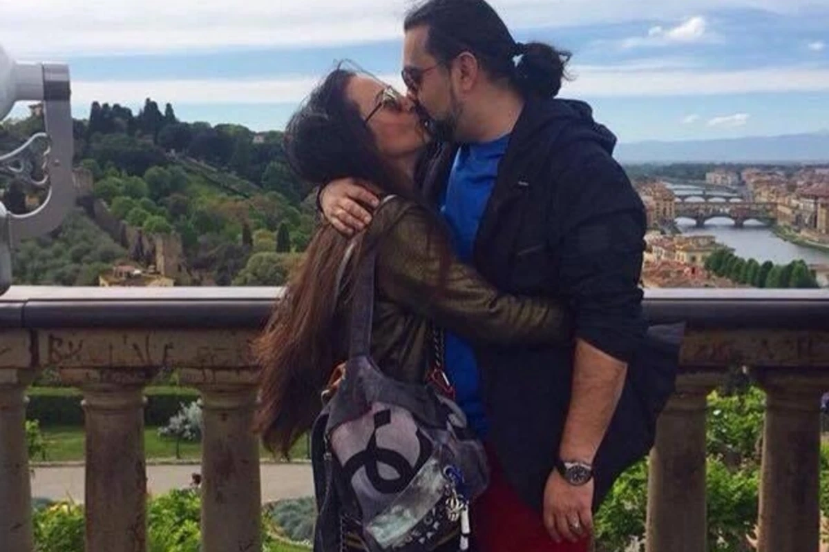 Elçinin həyat yoldaşına ad günü təbriki (FOTO) Elçinin həyat yoldaşına ad günü təbriki (FOTO)