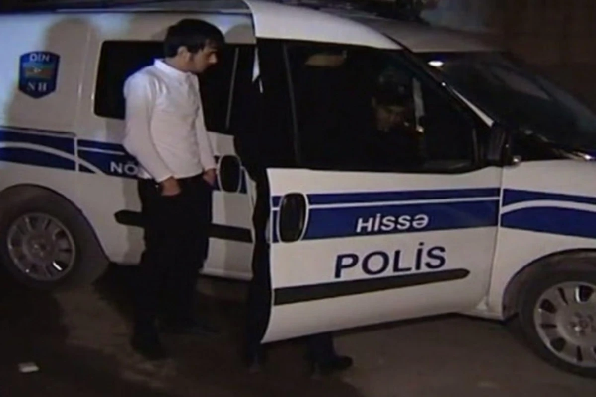 Qəssabı yolda bıçaqlayıb, 2500 manatını apardılar - VİDEO Qəssabı yolda bıçaqlayıb, 2500 manatını apardılar - VİDEO