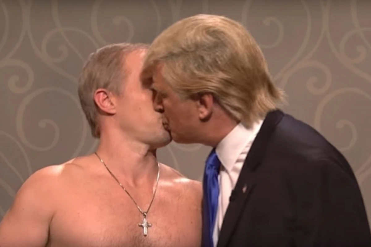 Путин и Трамп поцеловались в эфире (видео)