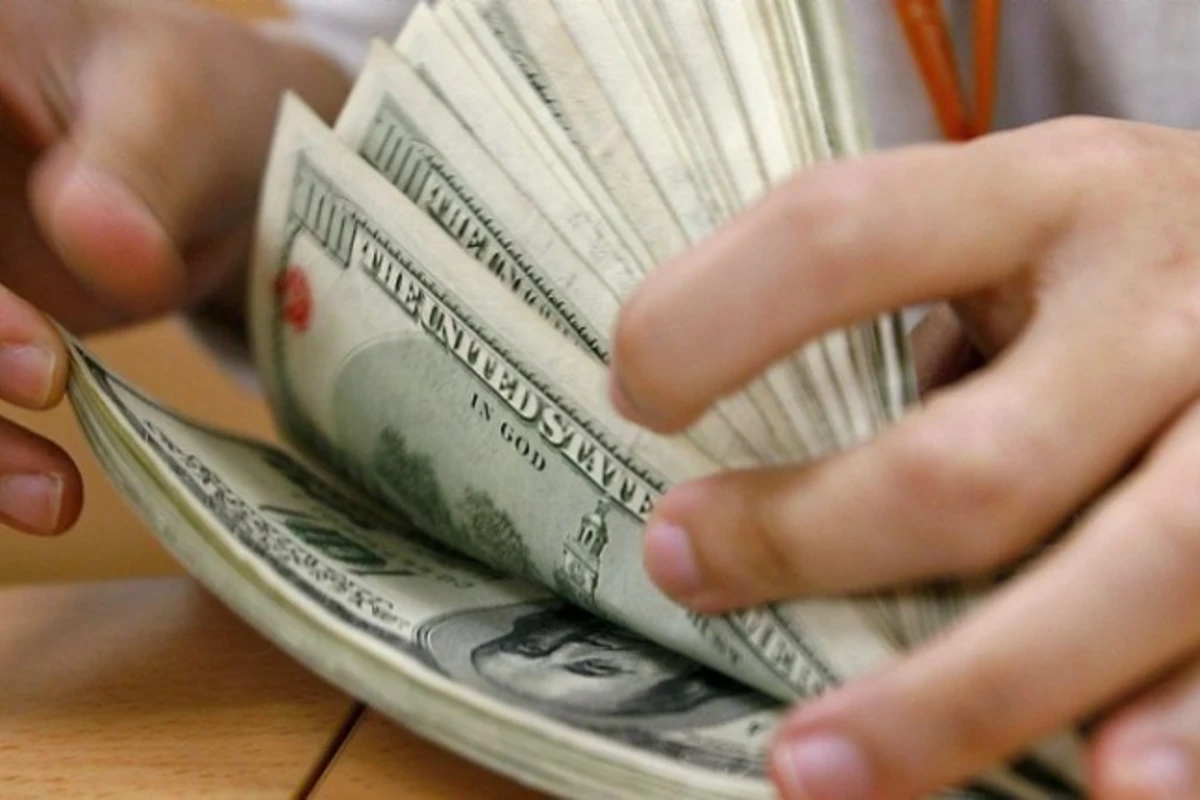 Dolların bu günə olan məzənnəsi Dolların bu günə olan məzənnəsi