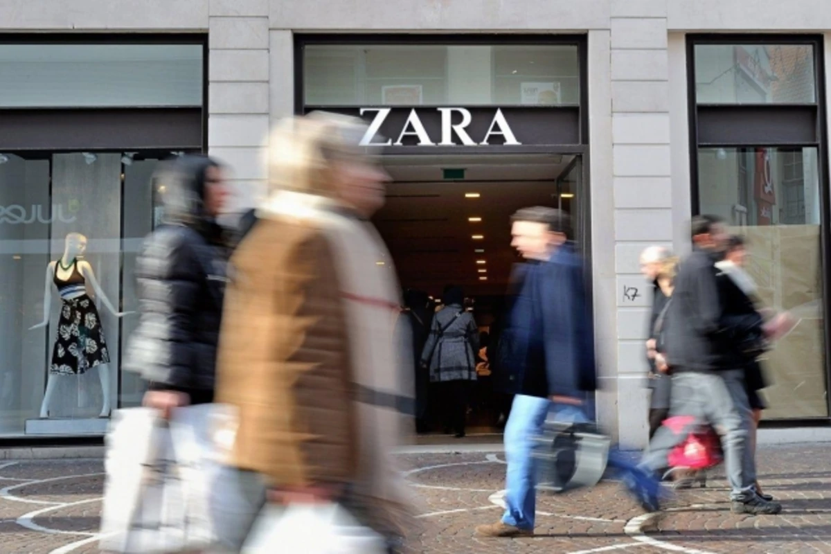 В подкладке платья из Zara оказалась мертвая мышь (фото)