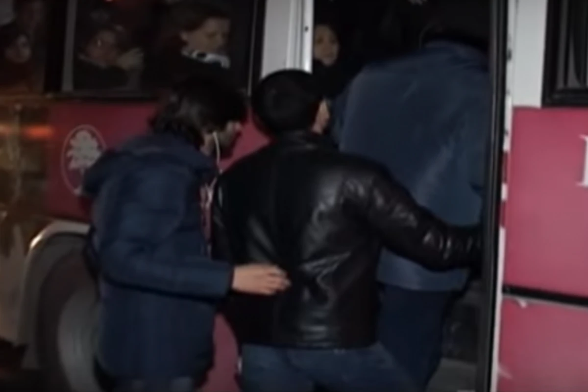 Новый вид мошенничества в Баку: с водителя автобуса требуют 30 AZN в день (видео)