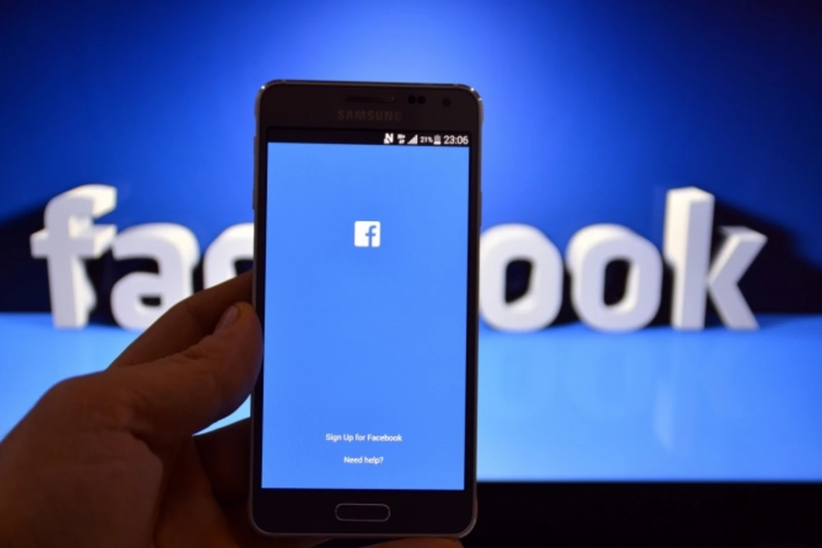 Facebook yalançıları belə tutur