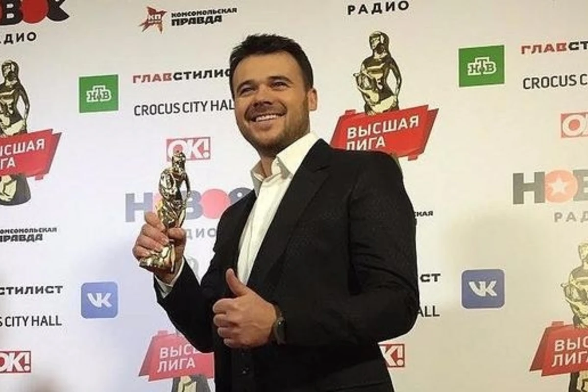 Emin стал лауреатом премии Высшая лига (видео) Emin стал лауреатом премии Высшая лига (видео)
