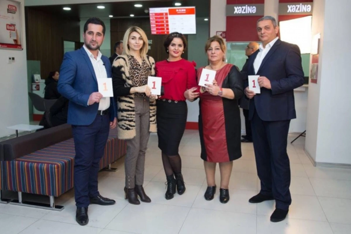 Davam ya tamam növbəti efiri ilə hər kəsi həyəcanlandırdı (FOTO) Davam ya tamam növbəti efiri ilə hər kəsi həyəcanlandırdı (FOTO)