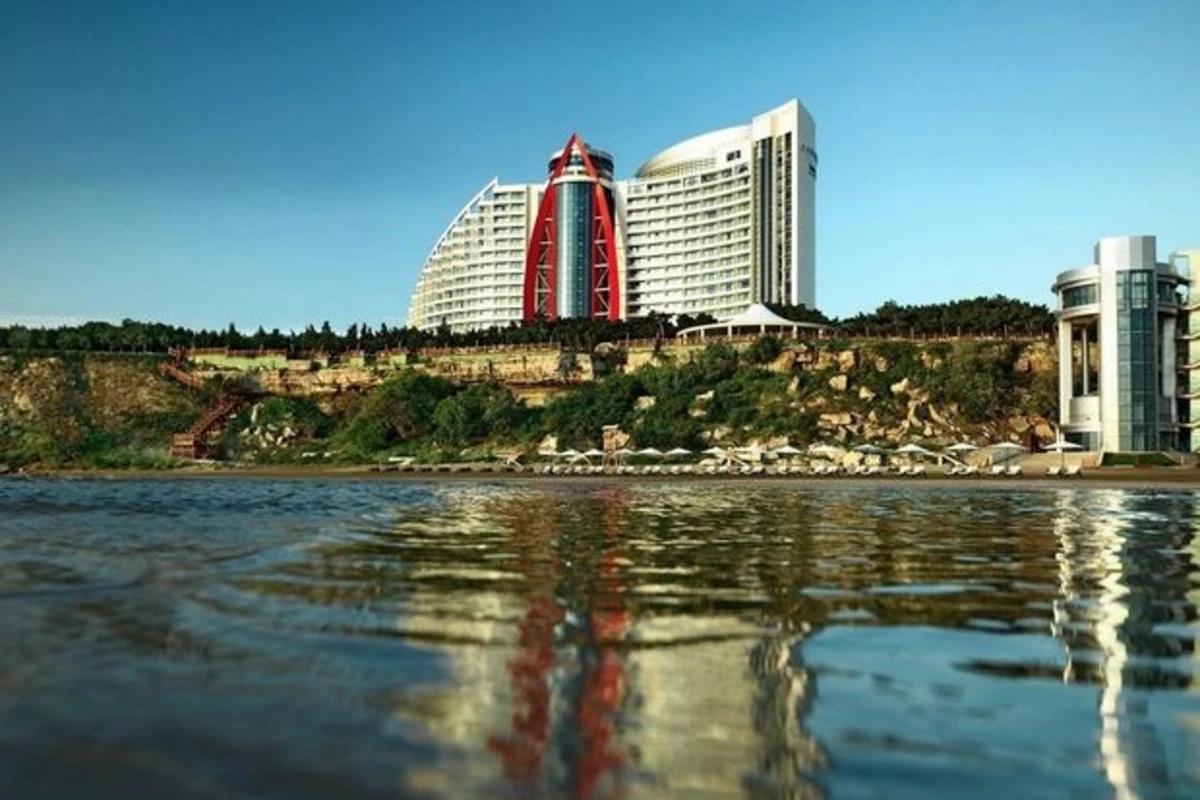 JUMEIRAH покидает Азербайджан