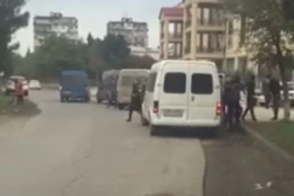 Дорожный террор в Азербайджане: Автобусы, везущие студентов на смерть (видео)