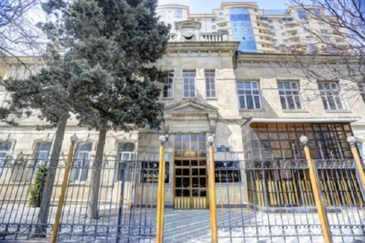 В Азербайджане закрылся еще один университет