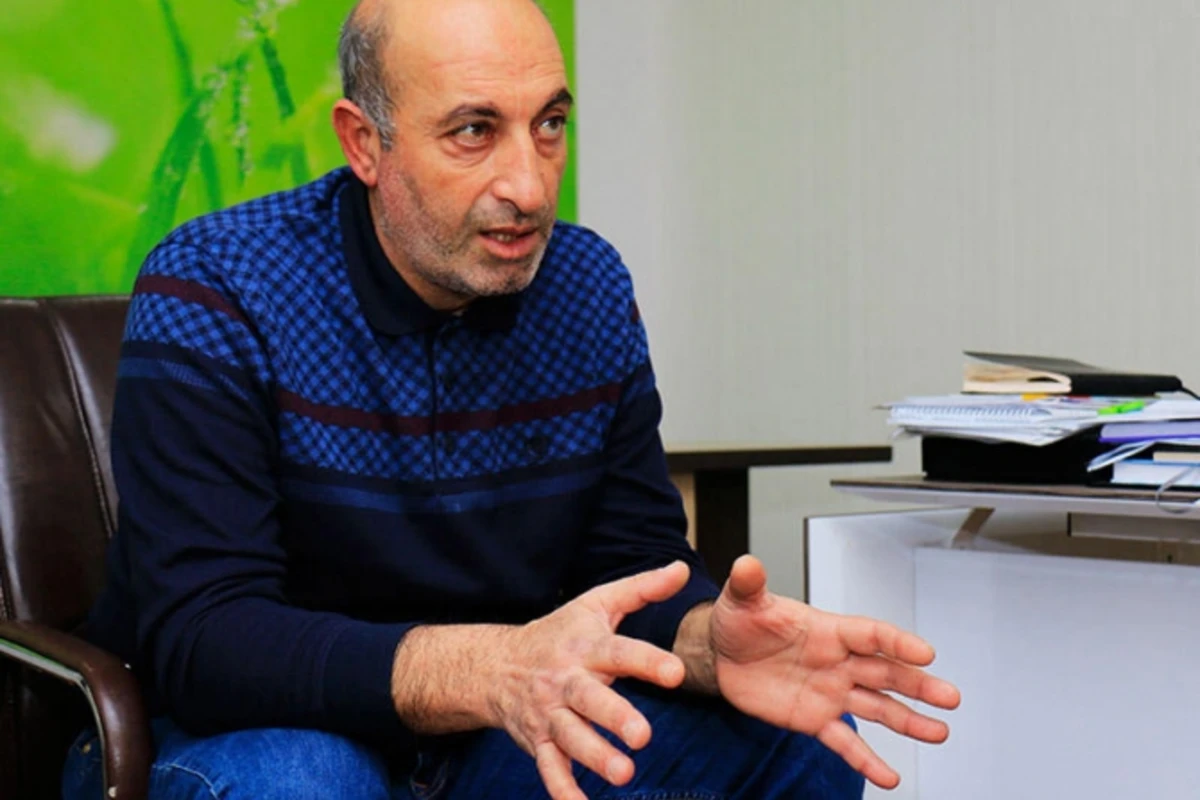Əmisi nazir olmuş aktyorumuz: Serial olmayanda alçipan vurub dolanıram