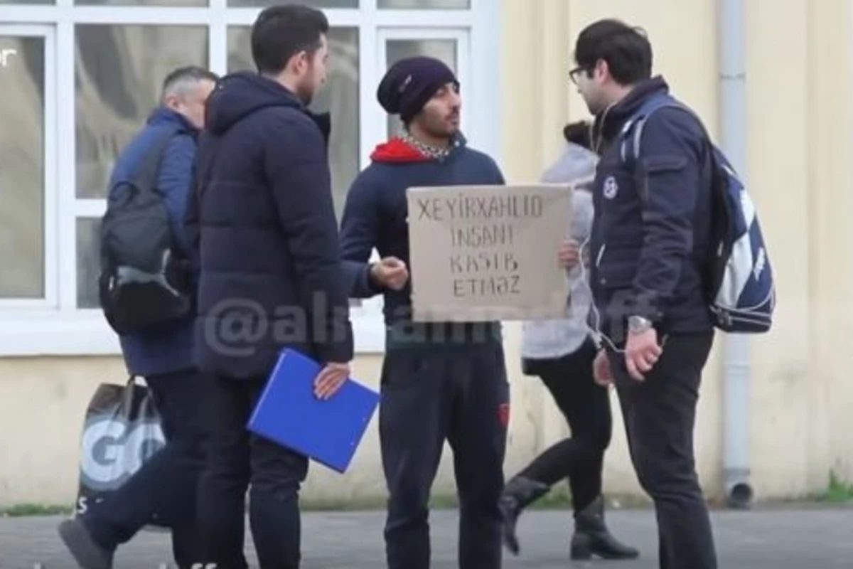 Нищий провел удивительную акцию для жителей Баку (видео)