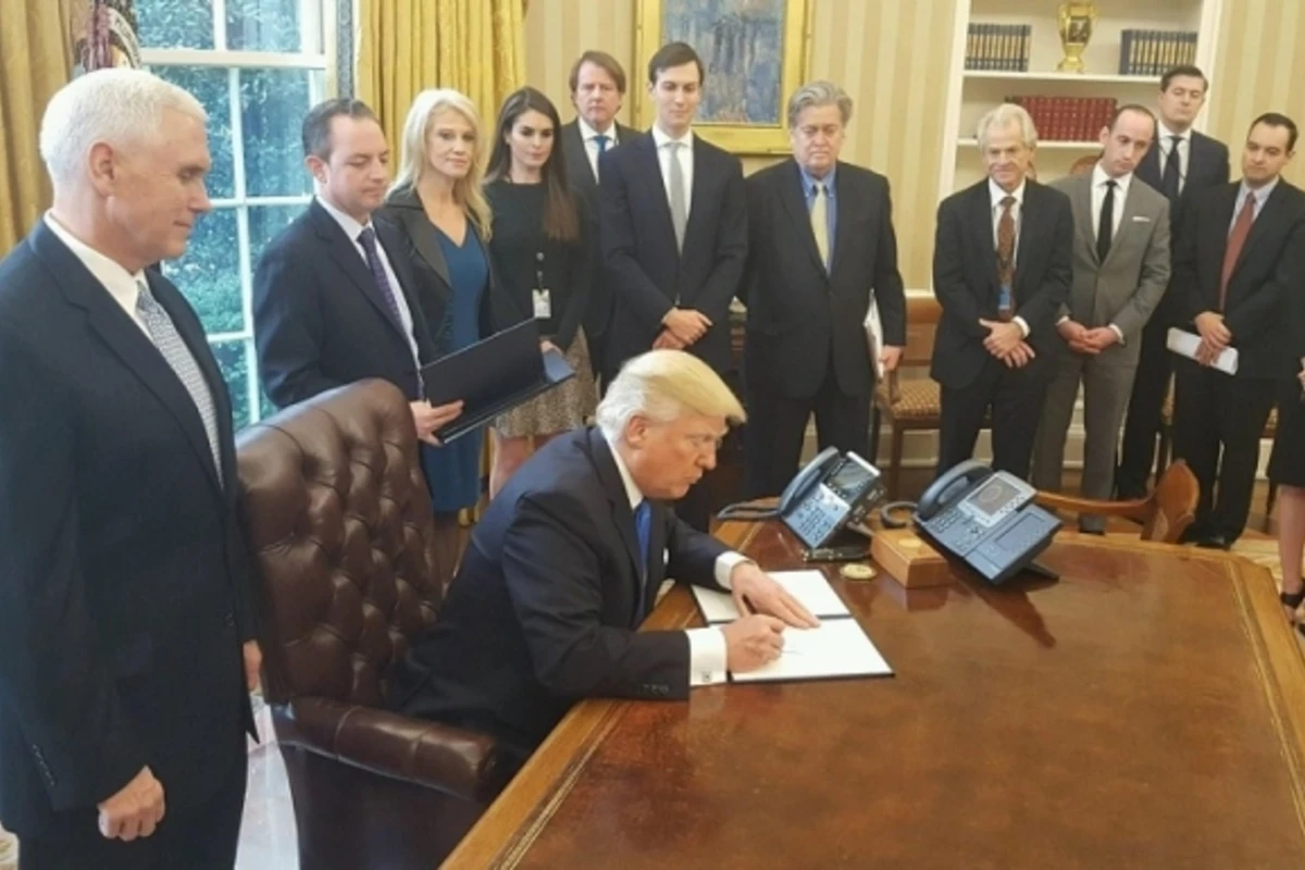 После указа Трампа: изменения коснулись и граждан Азербайджана