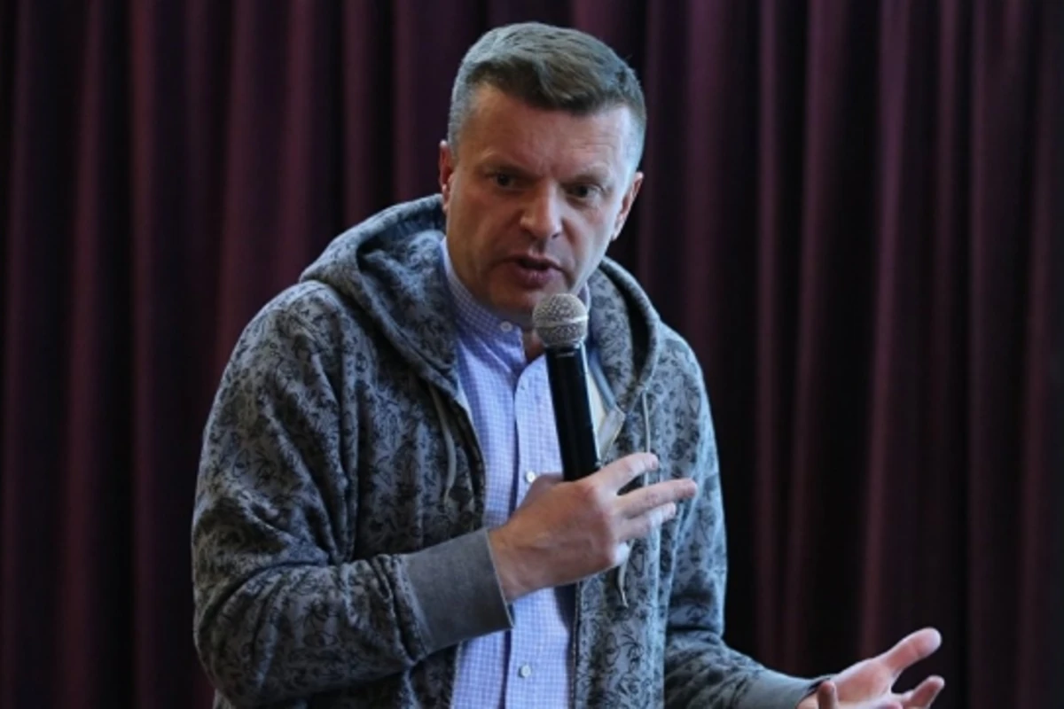 Леонид Парфенов спел азербайджанский хит (видео)
