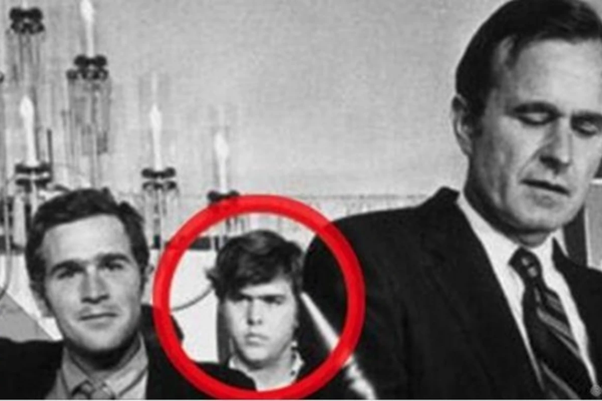 5 самых влиятельных семей, правящих миром (видео) 5 самых влиятельных семей, правящих миром (видео)