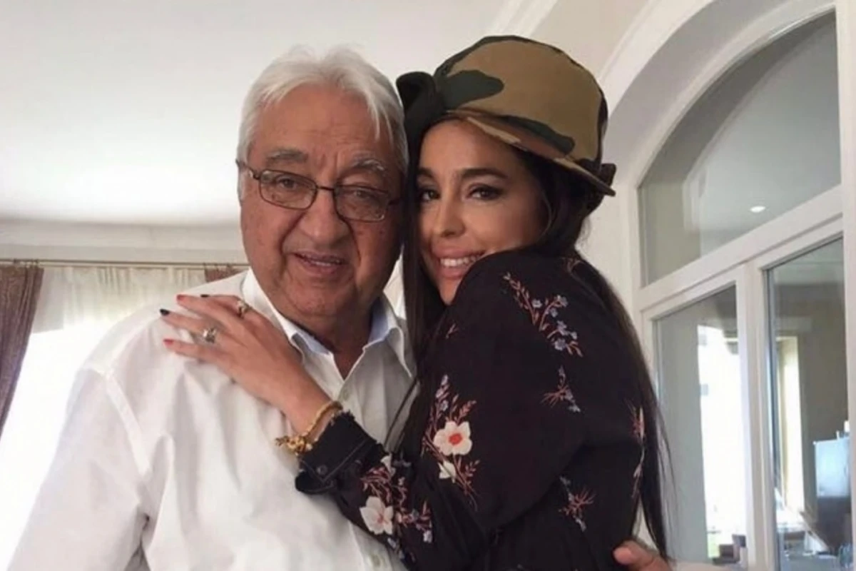 Leyla Əliyeva babasını belə təbrik etdi (FOTO) Leyla Əliyeva babasını belə təbrik etdi (FOTO)