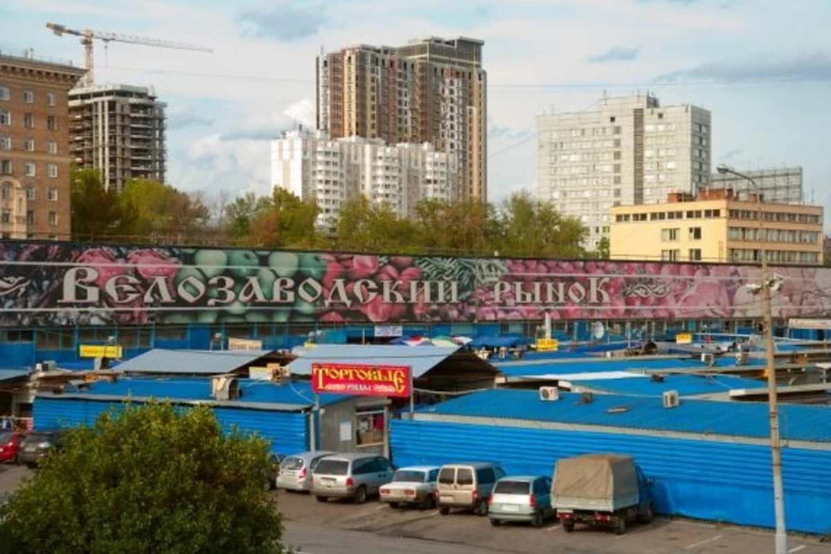 Миллиардеры из Азербайджана купили рынок в Москве